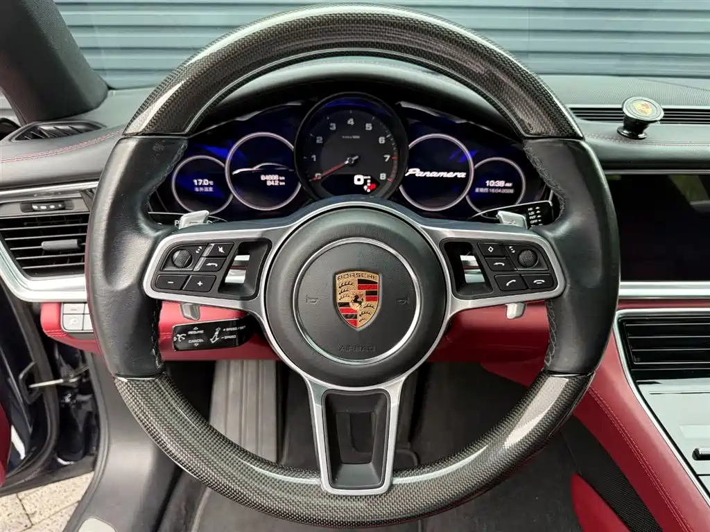 Porsche Panamera 2019 — фото 16