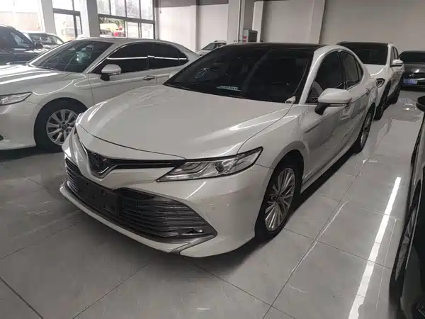 Toyota Camry 2019
