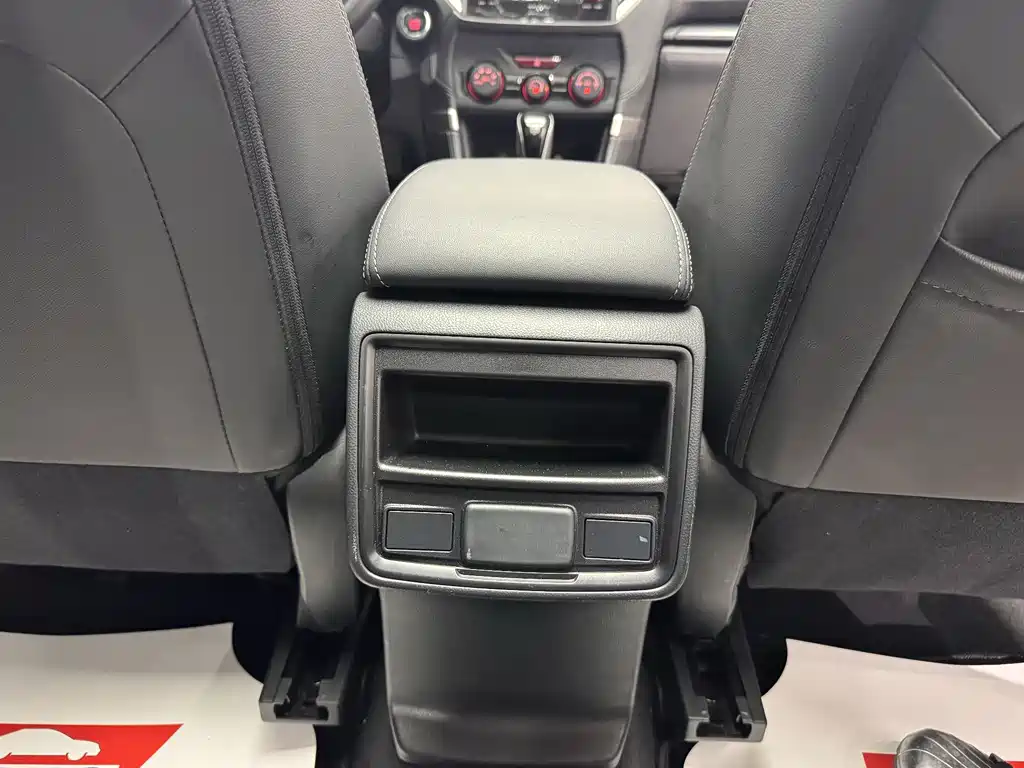 Subaru Forester 2019 — фото 19