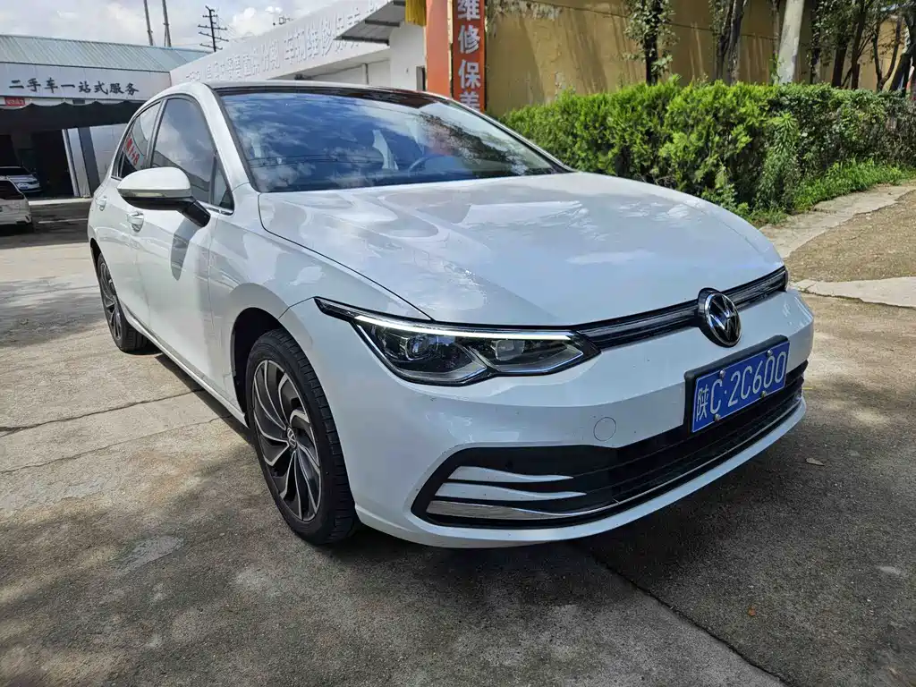 Volkswagen Golf 2022