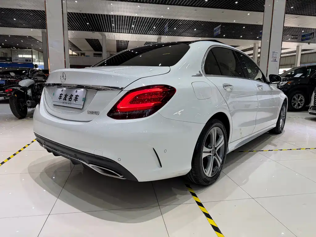 Mercedes-Benz C-Class 2019 — фото 10