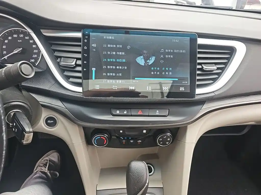 Buick Excelle 2017 — фото 13