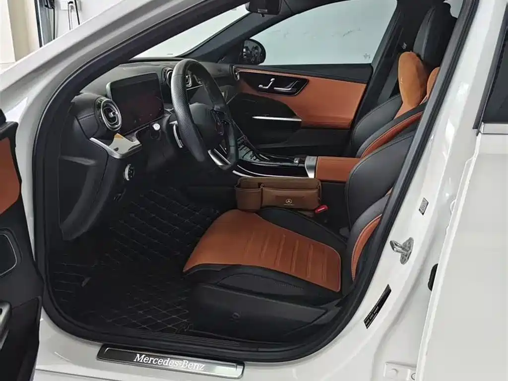 Mercedes-Benz C-Class 2023 — фото 5