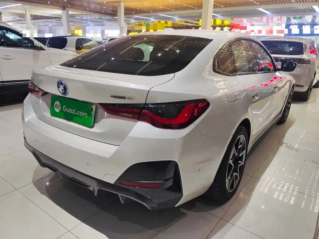 BMW i4 2026 — фото 7