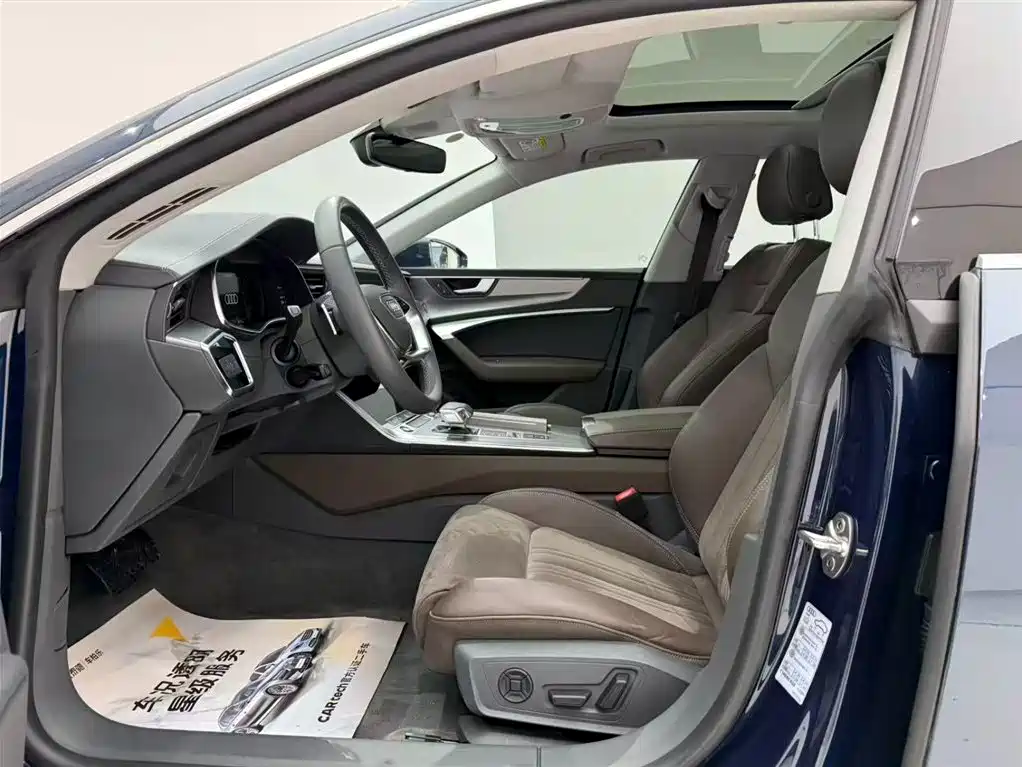 Audi A7L 2023 — фото 6