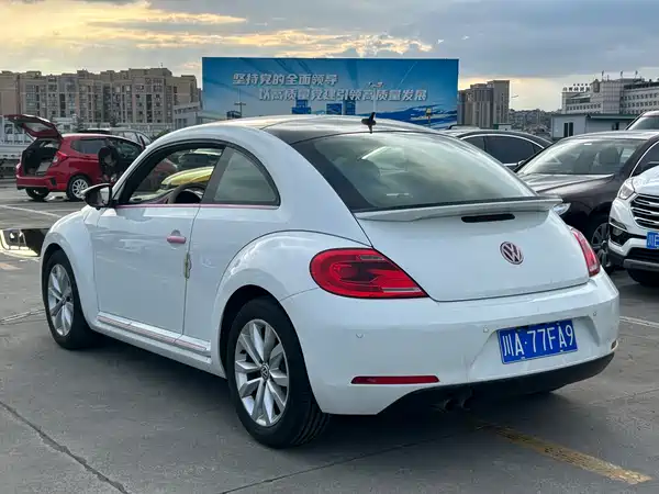 Volkswagen Beetle 2015