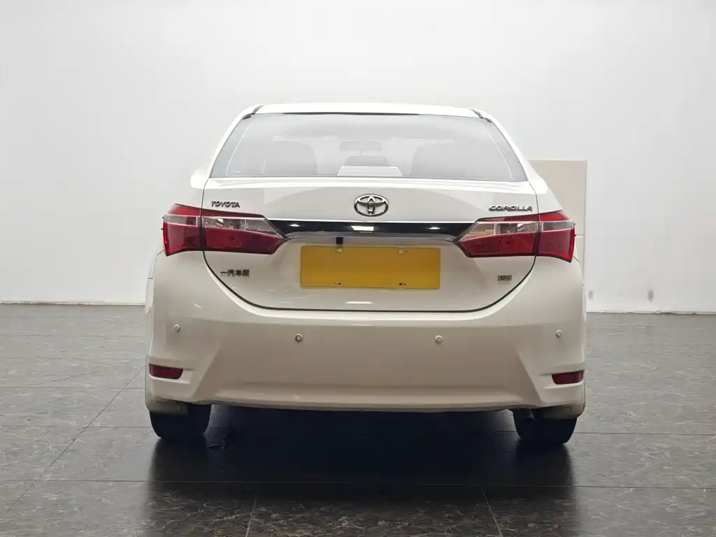 Toyota Corolla 2015 — фото 6