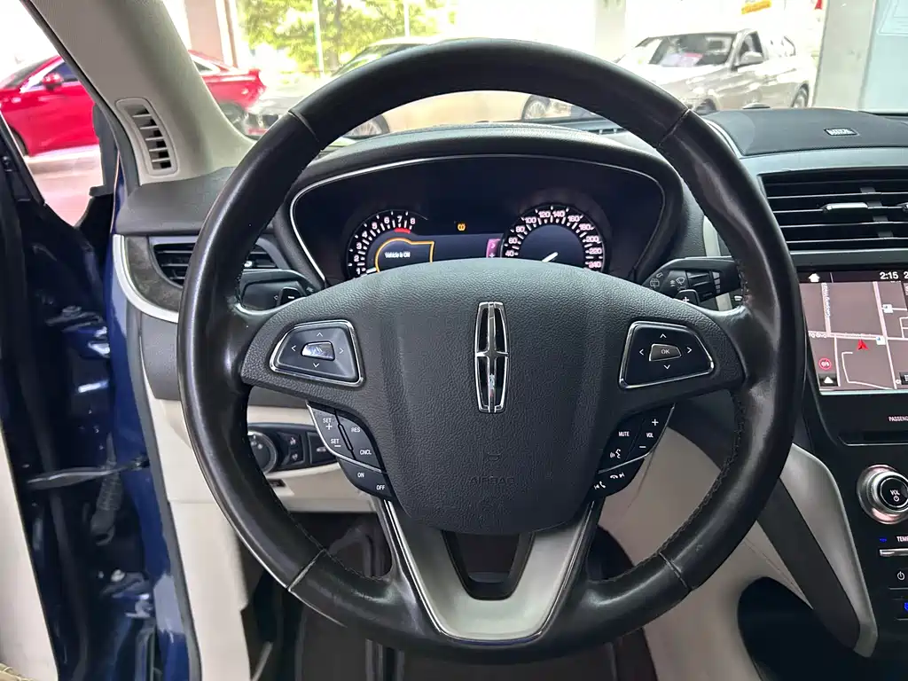 Lincoln MKC 2017 — фото 16