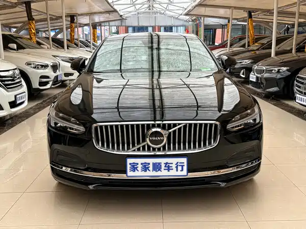 Volvo S90 2022