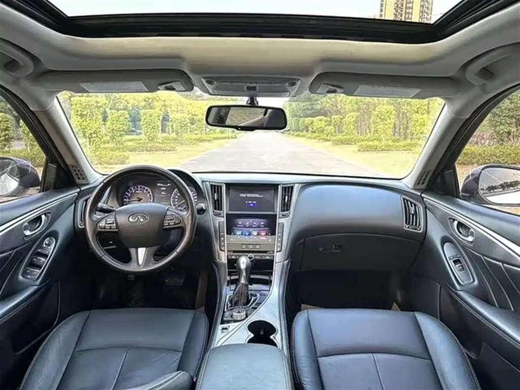 Infiniti Q50L 2016