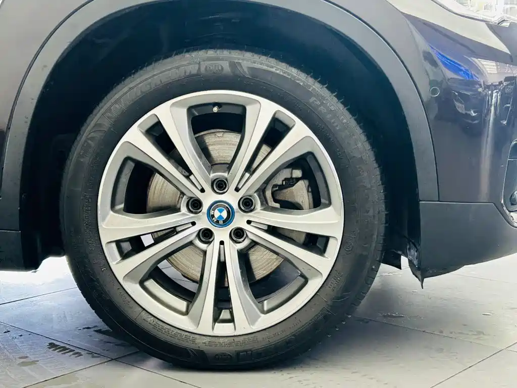 BMW X1 New Energy 2017 — фото 10