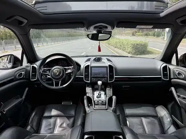 Porsche Cayenne 2015
