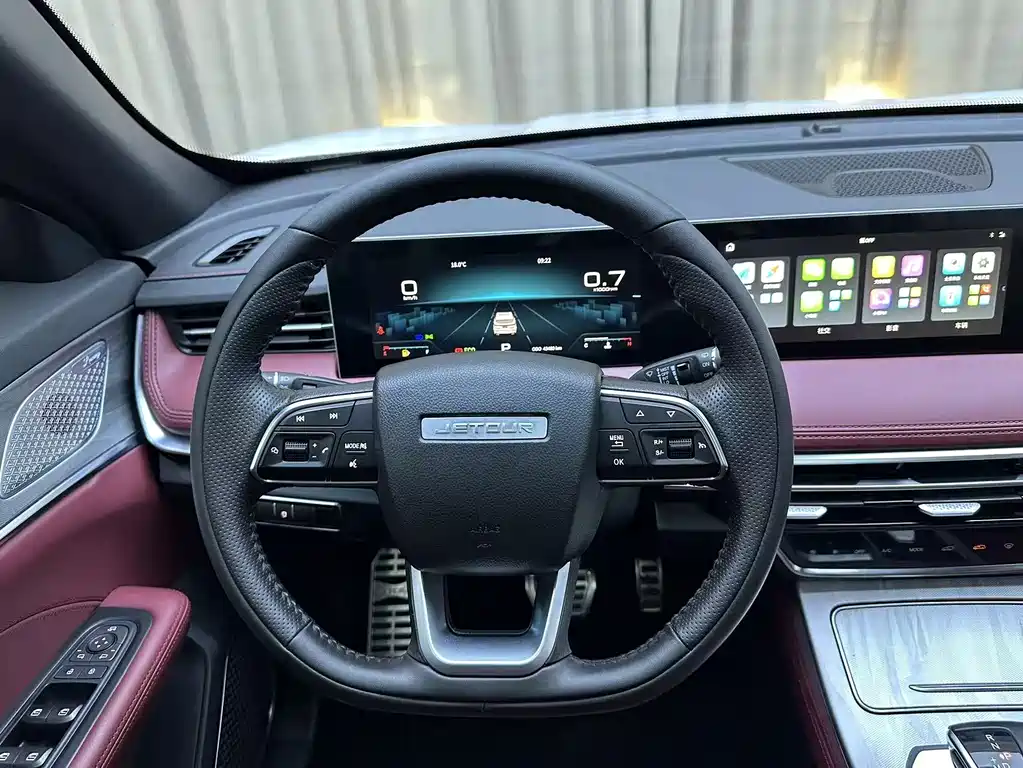 Jetour Jietu X70 PLUS 2023 — фото 11