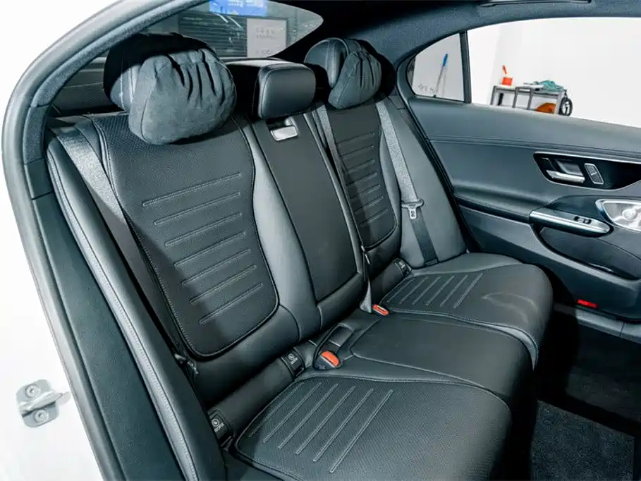 Mercedes-Benz C-Class 2024 — фото 21