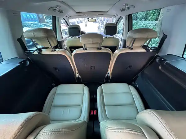 Volkswagen Sharan 2013