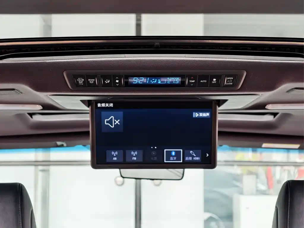 Toyota Vellfire 2021 — фото 23
