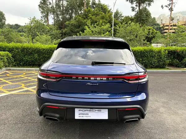 Porsche Macan 2024
