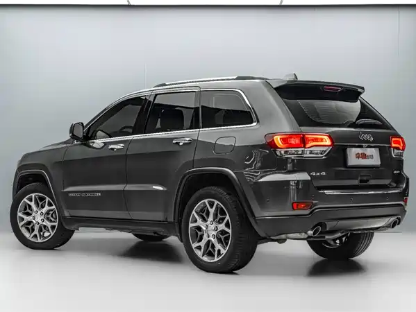 Jeep Grand Cherokee 2023