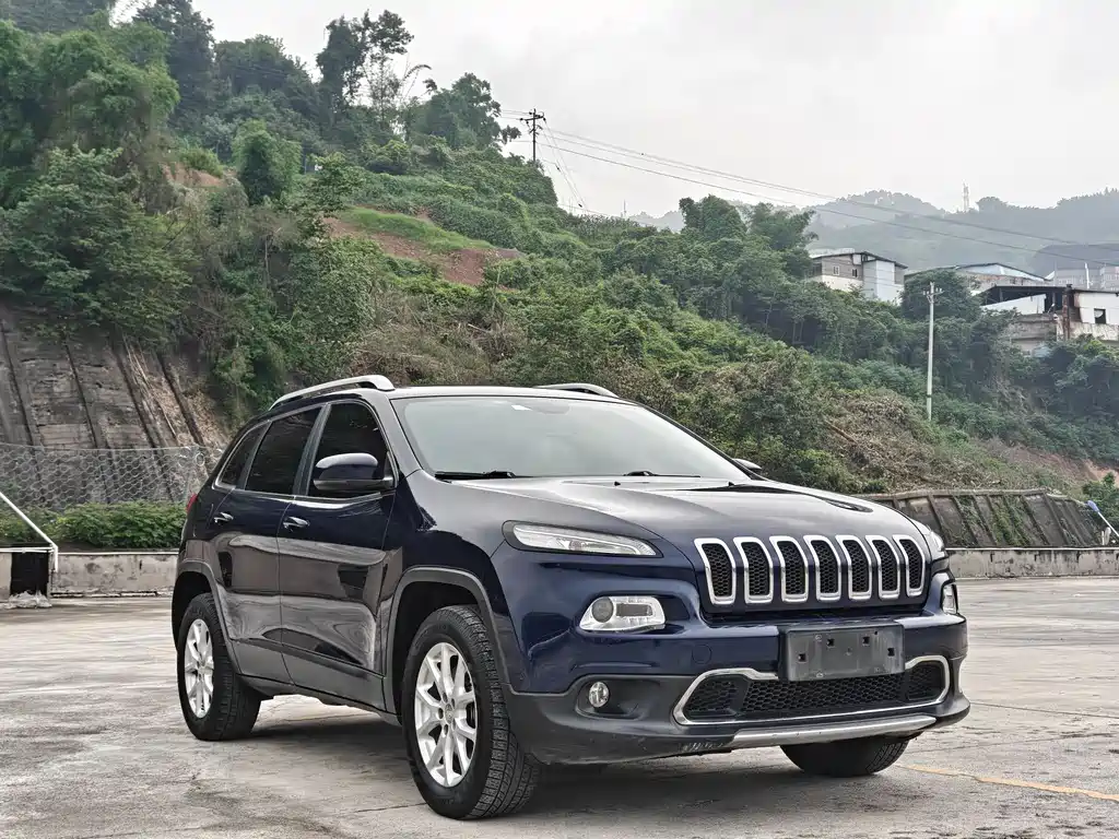 Jeep Cherokee 2016 — фото 2