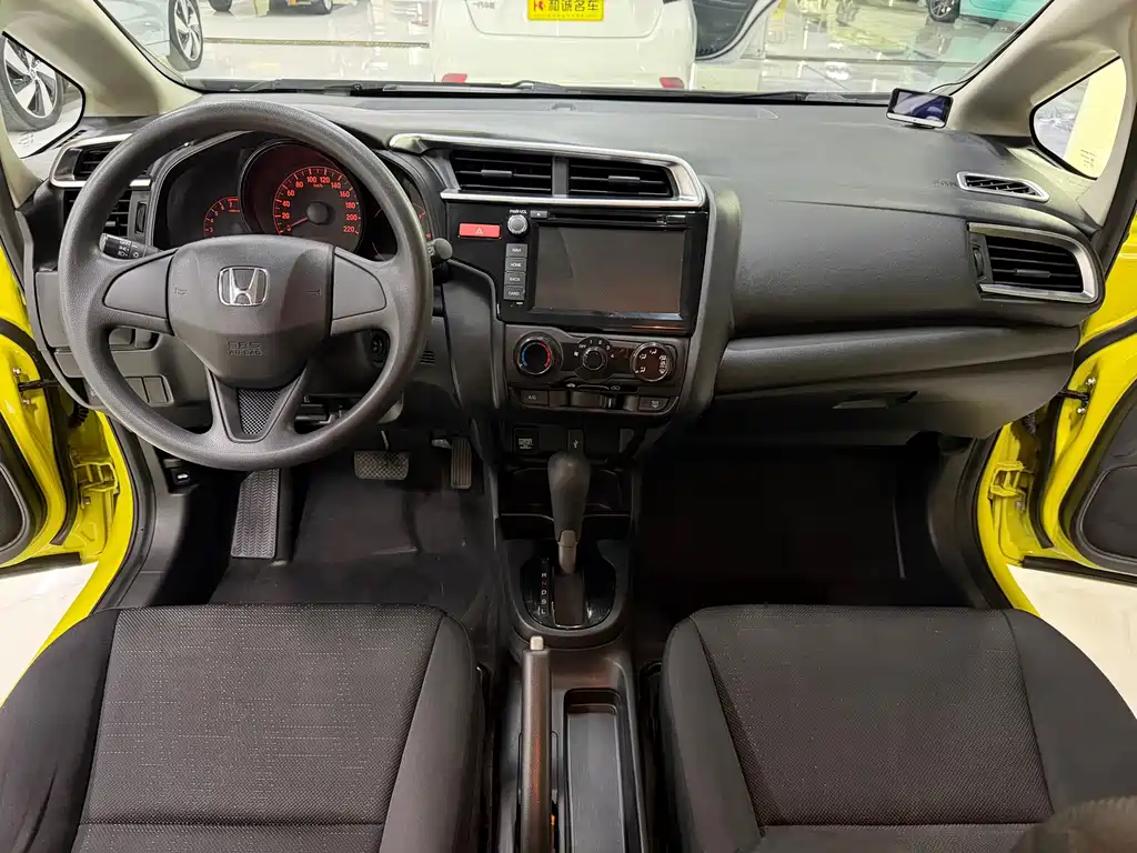 Honda Fit 2015 — фото 11