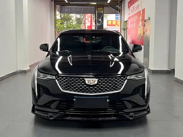 Cadillac CT4 2023