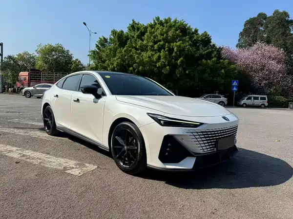 Changan UNI-V 2022