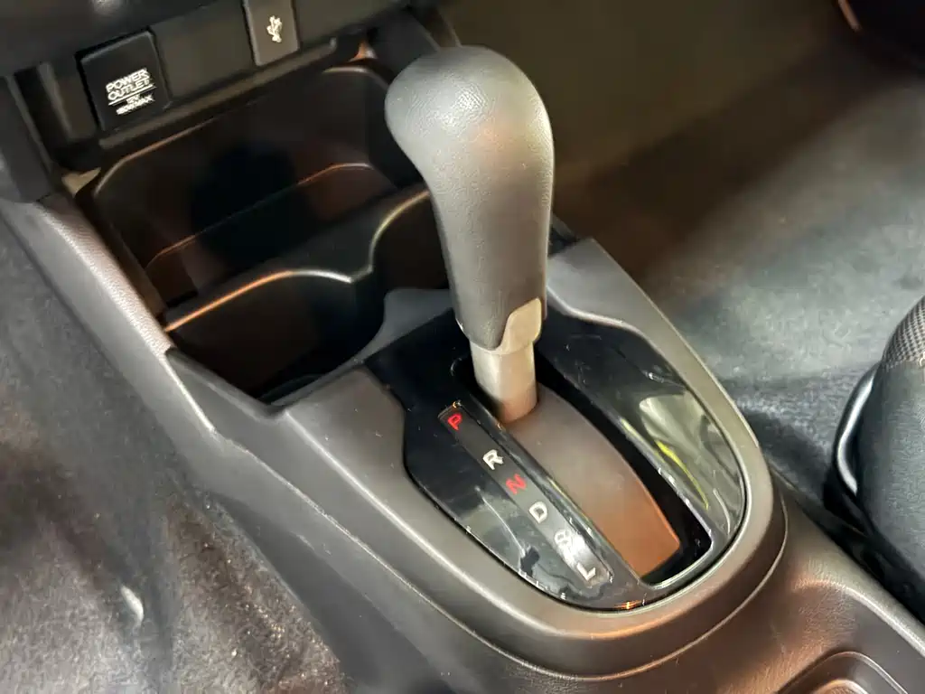 Honda Fit 2015 — фото 13