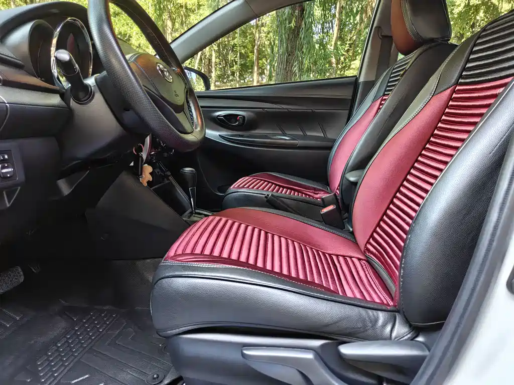 Toyota Yaris L 2020