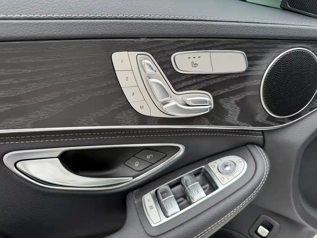 Mercedes-Benz C-Class 2020 — фото 22