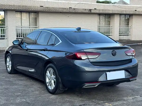 Buick Regal 2021