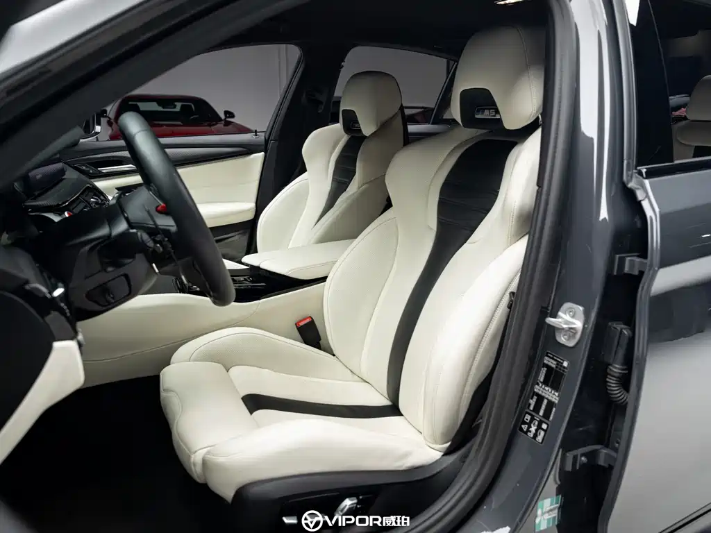 BMW M5 2021