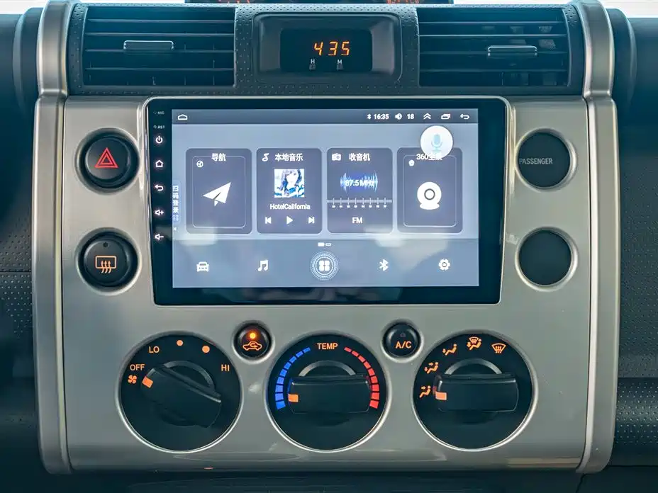 Toyota FJ Cruiser 2020 — фото 12
