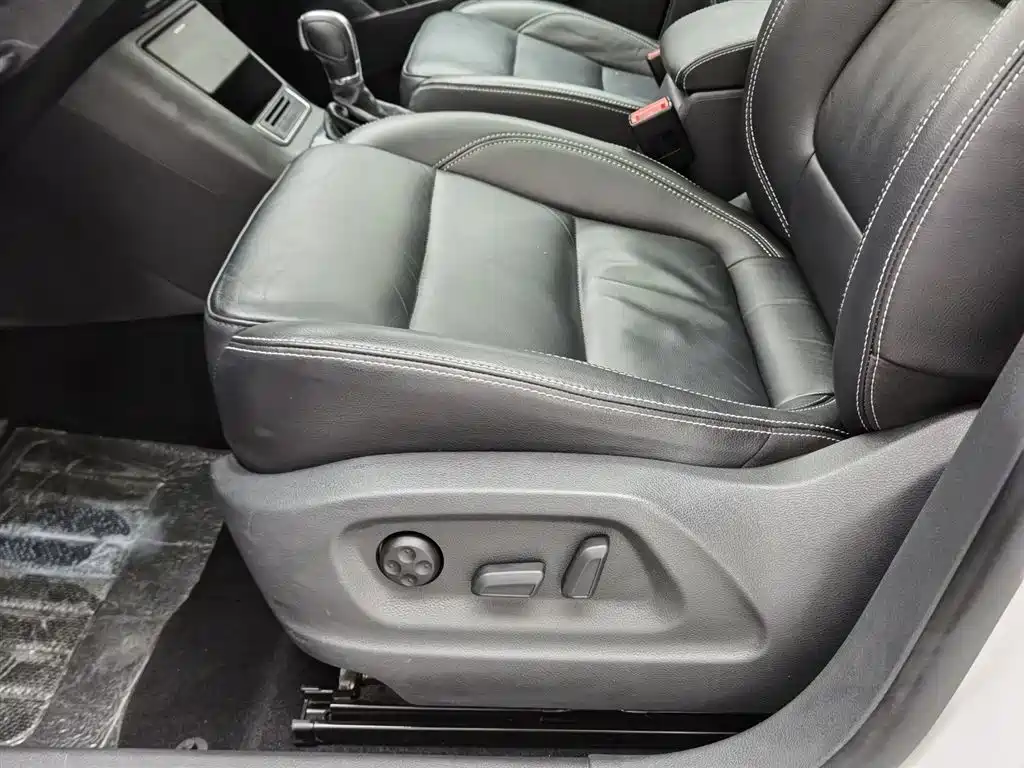 Volkswagen Tiguan 2018 — фото 20