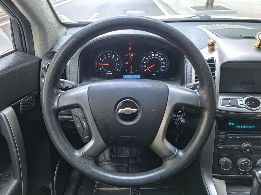 Chevrolet Captiva 2015 — фото 14