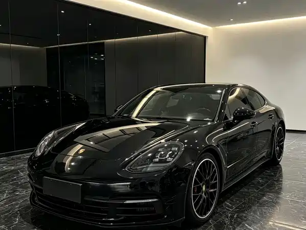 Porsche Panamera 2019