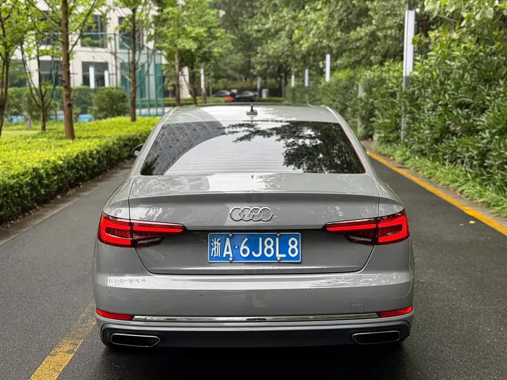 Audi A4L 2019 — фото 4