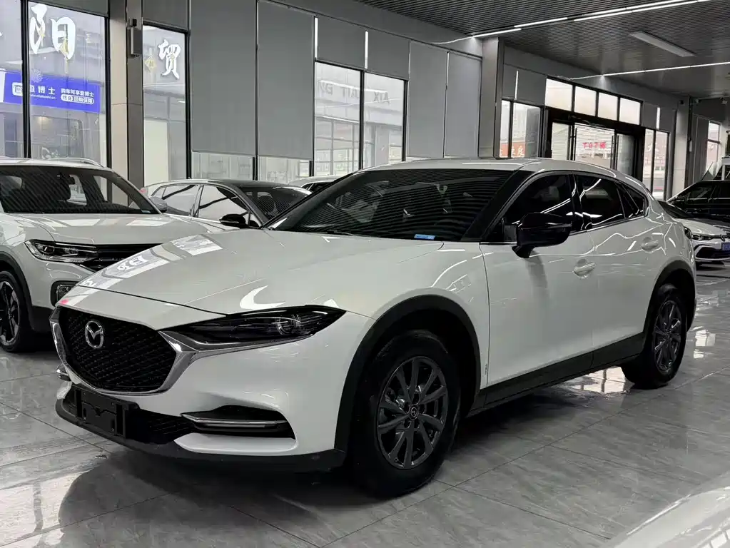 Mazda CX-4 2023