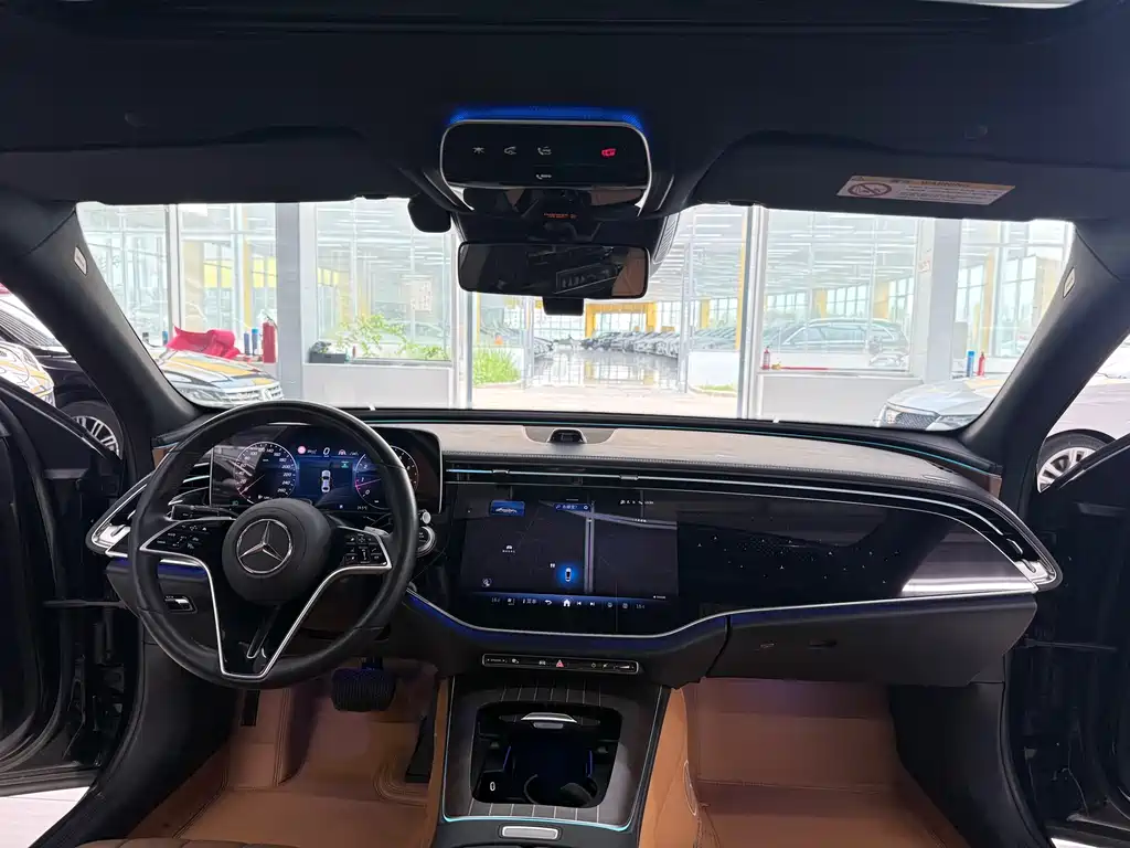 Mercedes-Benz E-Class 2024