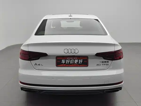 Audi A4L 2019