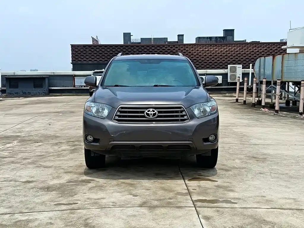 Toyota Highlander 2010 — фото 2