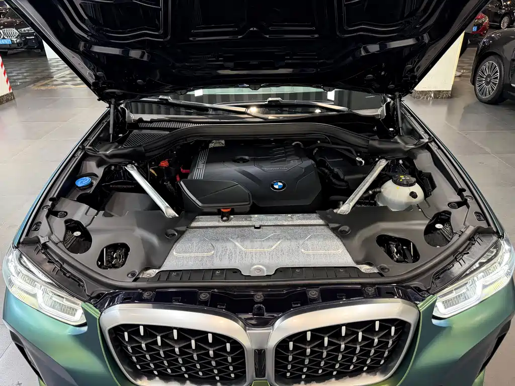 BMW X4 2023 — фото 12
