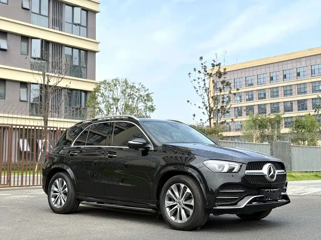 Mercedes-Benz GLE 2023 — фото 3