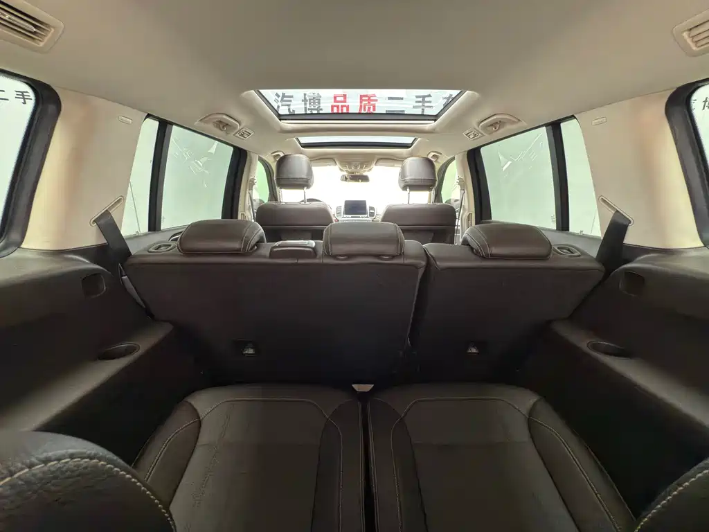 Mercedes-Benz GLS 2018 — фото 12