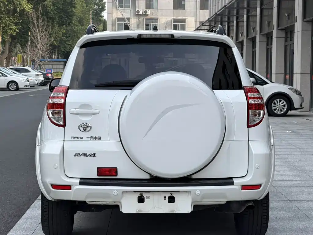 Toyota RAV4 2013