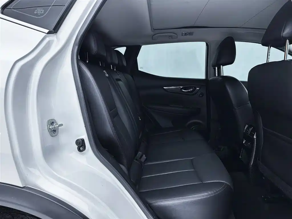 Nissan Qashqai 2021 — фото 18