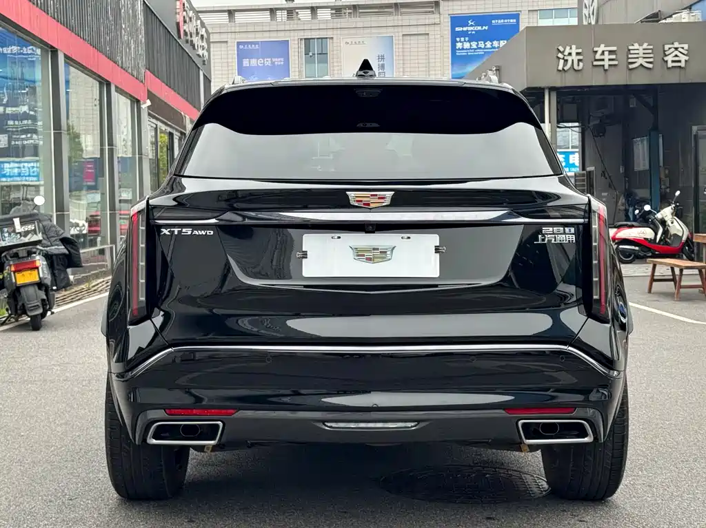 Cadillac XT5 2025 — фото 17