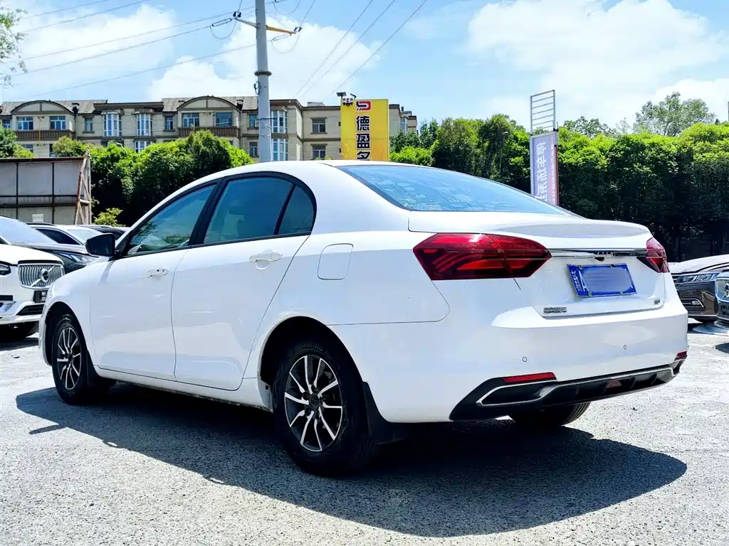 Geely Emgrand 2019