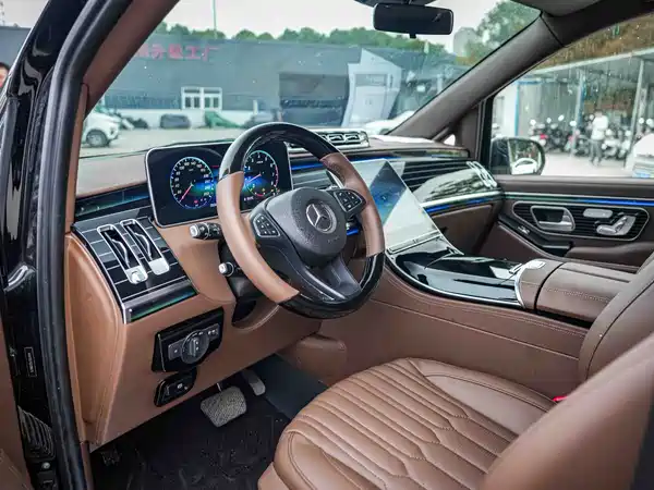 Mercedes-Benz Vito 2023