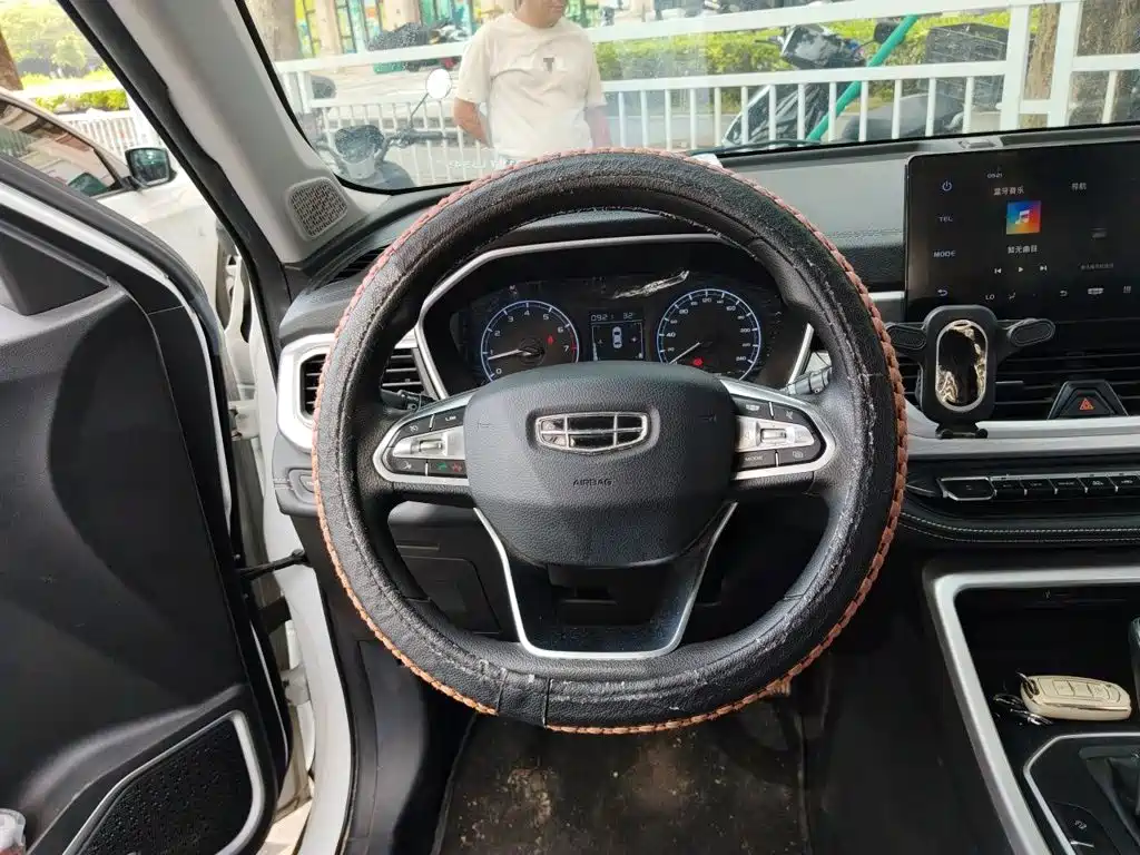 Geely Vision X6 2021