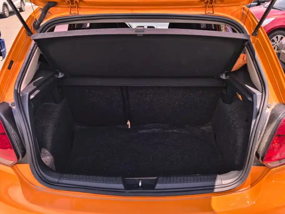 Volkswagen Polo 2014